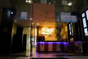 Fulla Place Hotel, Patong