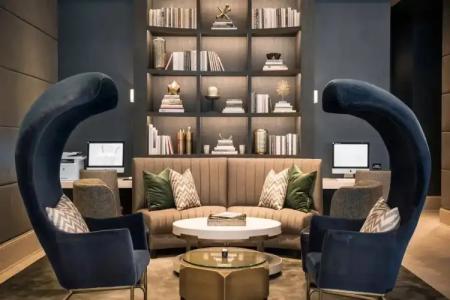 LondonHouse Chicago, Curio Collection by Hilton - 14