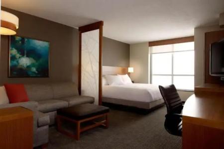 Hyatt Place DFW - 29