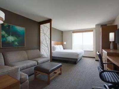 Hyatt Place DFW - 42