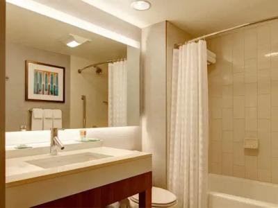 Hyatt Place DFW - 40