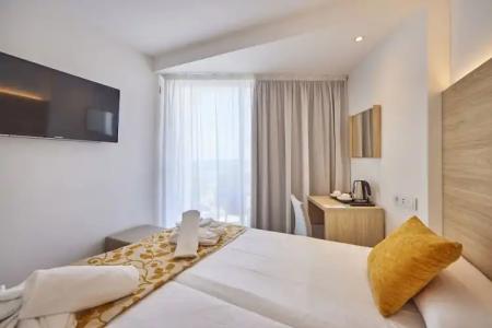 Ilusion Moreyo - Adults Only - 72