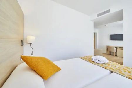 Ilusion Moreyo - Adults Only - 81