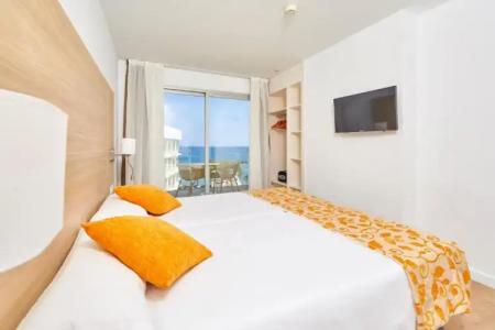 Ilusion Moreyo - Adults Only - 41