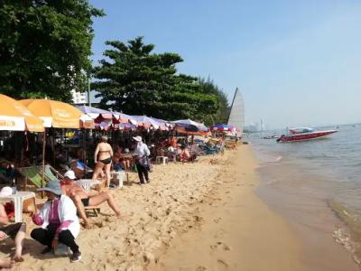 OYO 1027 Patumnak Beach Guesthouse - 32