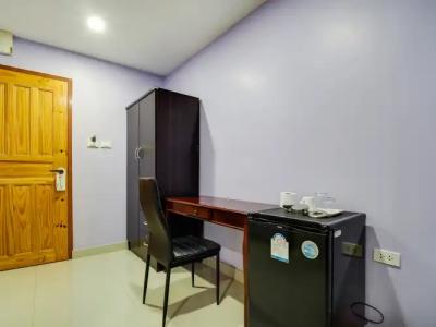 OYO 1027 Patumnak Beach Guesthouse - 27