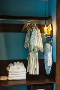 Tints of Blue - 118