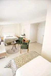 The Corner Inns By Suit - 92