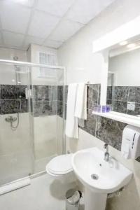 The Corner Inns By Suit - 84