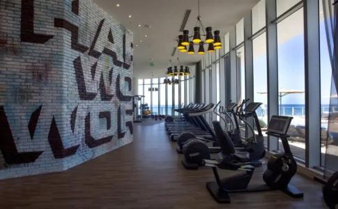 Hyde Resort & Residences - 17