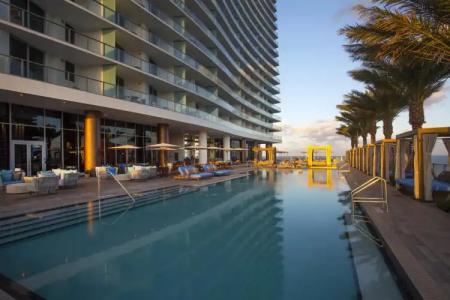 Hyde Resort & Residences - 39