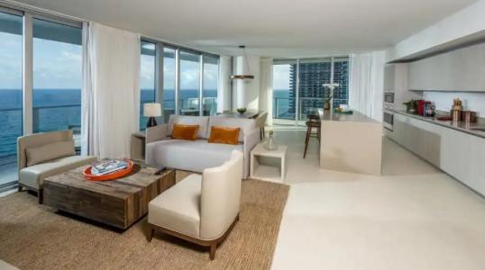 Hyde Resort & Residences - 81