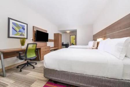 Holiday Inn Express & Suites - St. Petersburg - Madeira Beach, an IHG - 62