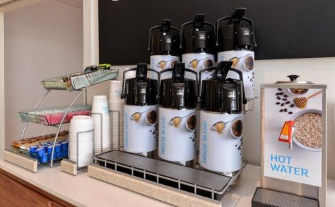 Holiday Inn Express & Suites - St. Petersburg - Madeira Beach, an IHG - 13