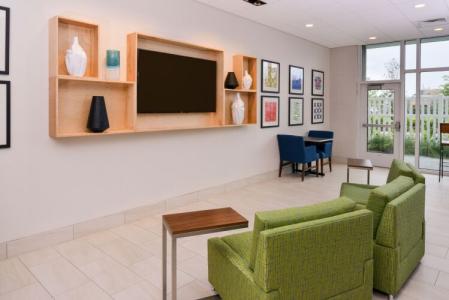 Holiday Inn Express & Suites - St. Petersburg - Madeira Beach, an IHG - 1