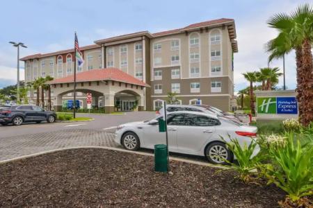 Holiday Inn Express & Suites - St. Petersburg - Madeira Beach, an IHG - 25