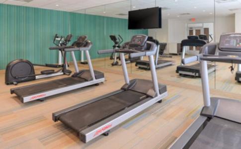 Holiday Inn Express & Suites - St. Petersburg - Madeira Beach, an IHG - 22