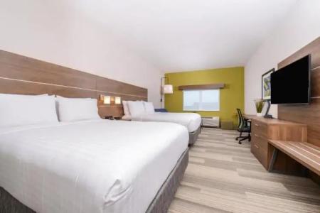 Holiday Inn Express & Suites - St. Petersburg - Madeira Beach, an IHG - 65
