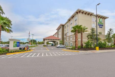 Holiday Inn Express & Suites - St. Petersburg - Madeira Beach, an IHG - 26