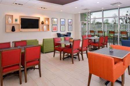 Holiday Inn Express & Suites - St. Petersburg - Madeira Beach, an IHG - 28