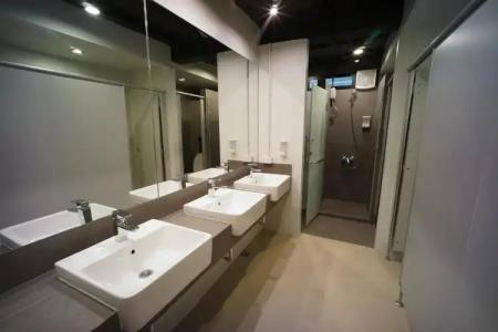 BRB Hostel Bangkok Silom - 8