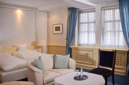 Goldener Karpfen OHG - 4