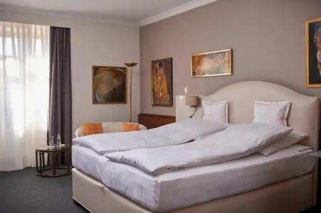 Goldener Karpfen OHG - 30