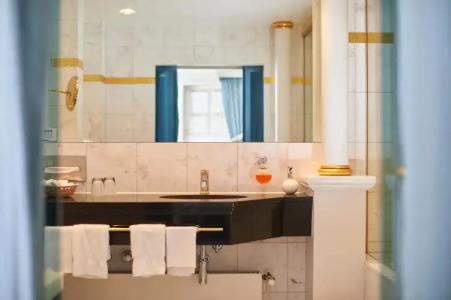 Goldener Karpfen OHG - 24