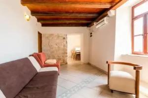 Villa & Apartmentso, Perast