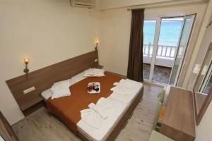 Summer Beach Hotel, Polykhrono