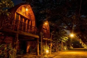 Bamboo Bungalow Hotel, Kampot