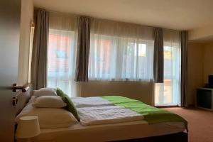 Centrooms Eger, Eger