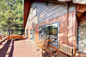 Spacious Truckee Cabin for 12, Truckee