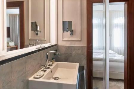 Vier Jahreszeiten Kempinski München - 44