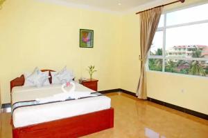 Jasmine Hotel& Sky bar, Battambang