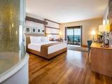 Lagoon Suite