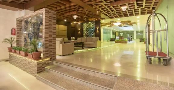 Yatri Suites and Spa