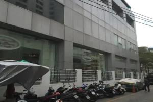 Glur Central Pratunam Hostel