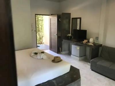 Baan Suan Rim Klong - 36
