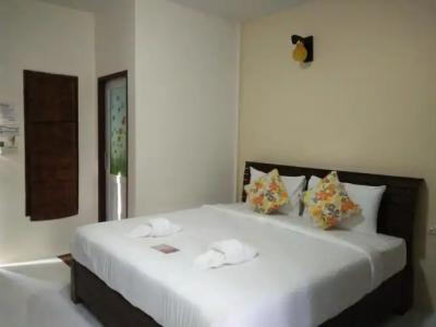 Baan Suan Rim Klong - 2