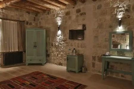 Acropolis Cave Suite - 50