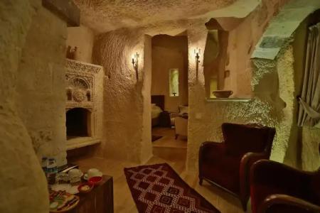 Acropolis Cave Suite - 16