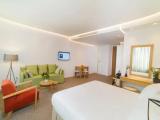 Avenue Double Suite