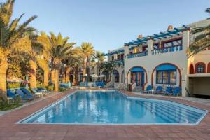 Palm Bay Hotel, Sissi