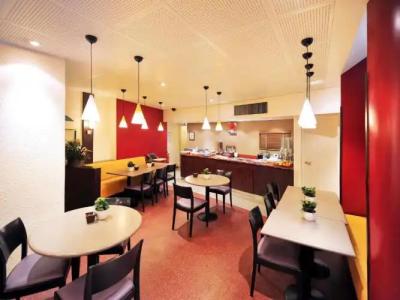 Ibis Paris Gare Montparnasse 15ème - 12