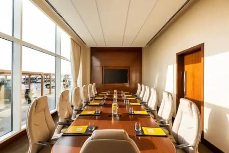 Crowne Plaza Muscat OCEC, an IHG - 23