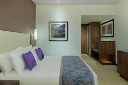 Crowne Plaza Muscat OCEC, an IHG - 2