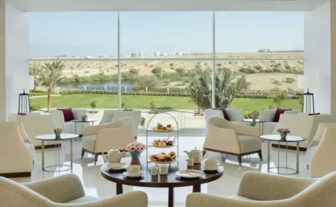 Crowne Plaza Muscat OCEC, an IHG - 7