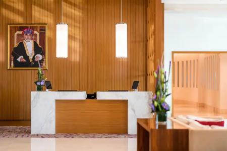 Crowne Plaza Muscat OCEC, an IHG - 1