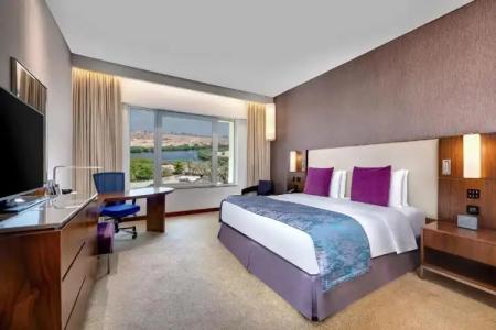 Crowne Plaza Muscat OCEC, an IHG - 58